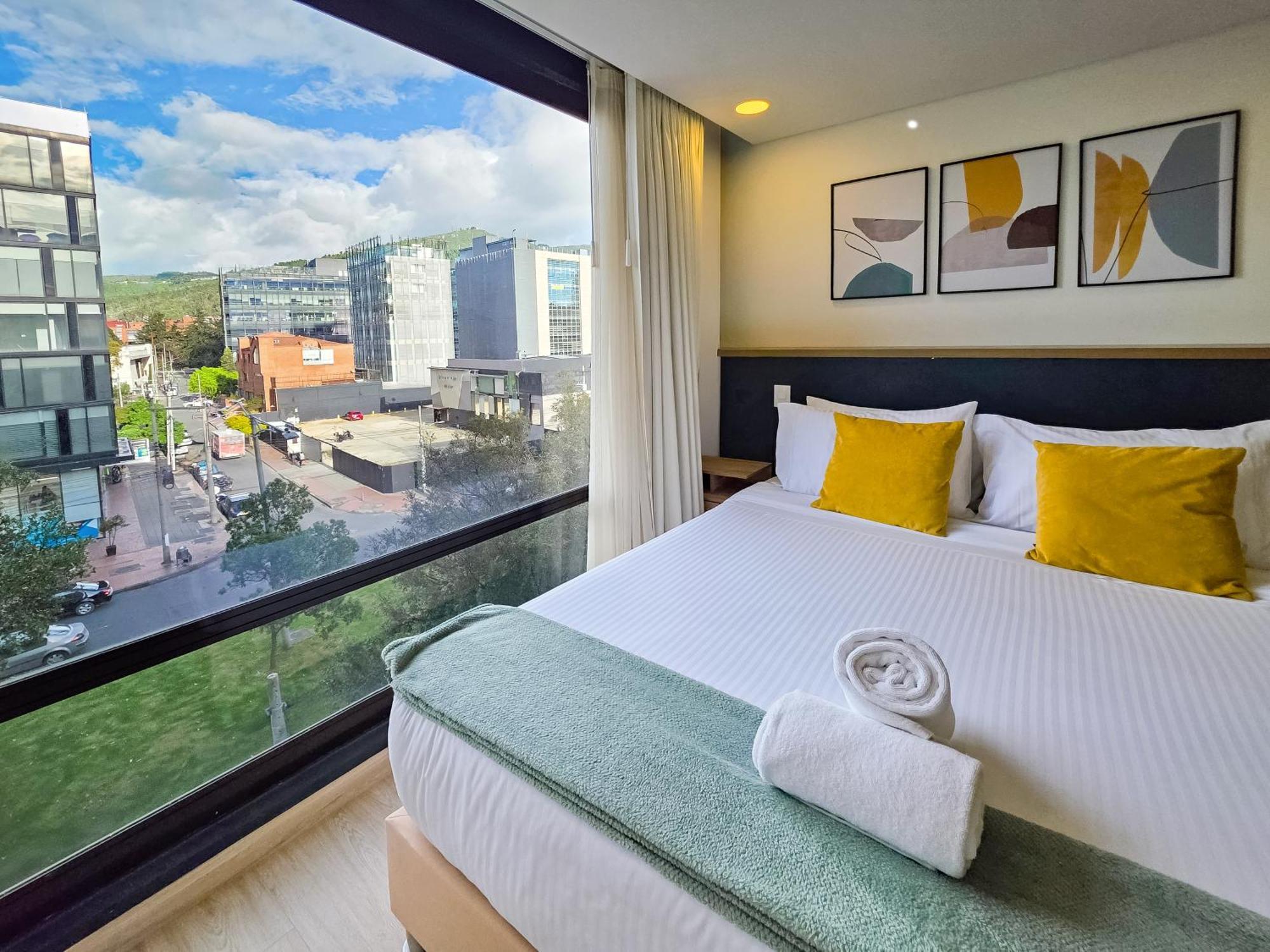 The Hood 102, Modern And Luxury * Bogota